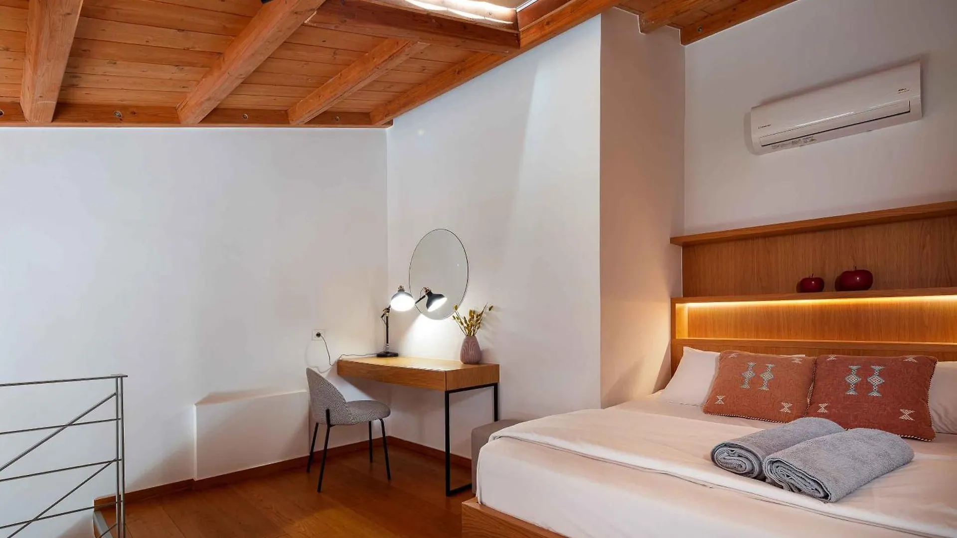Omnia Luxury Villas - 